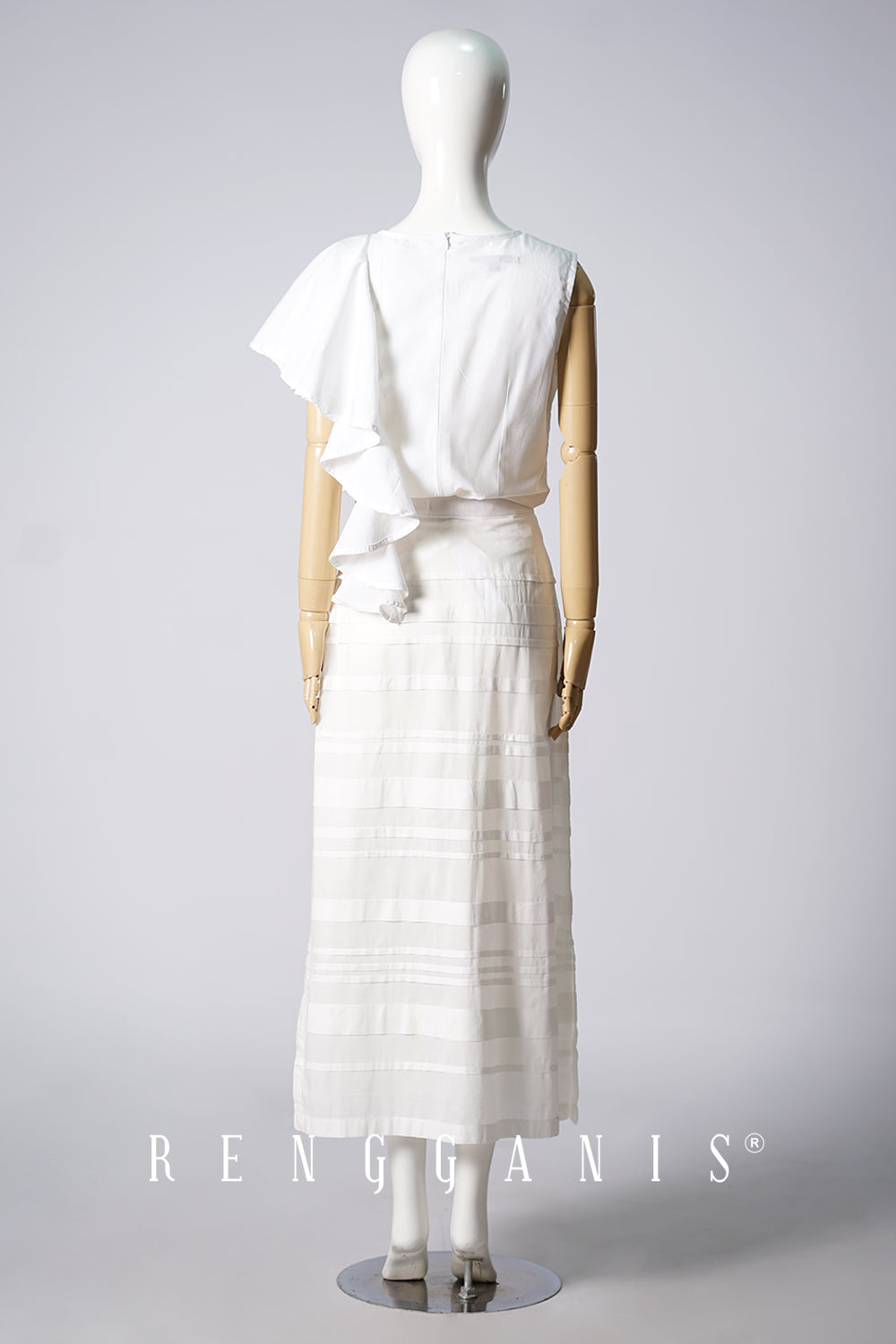 Ombak Top in Broken White