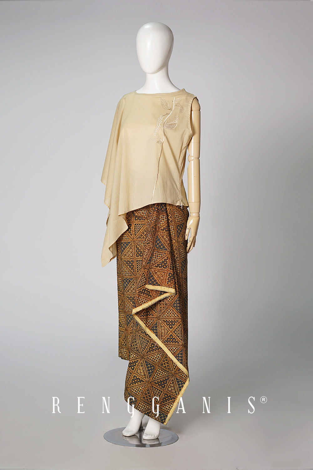 Lada Asymmetrical Top in Oat Brown