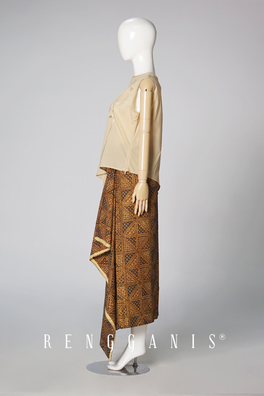 Lada Asymmetrical Top in Oat Brown