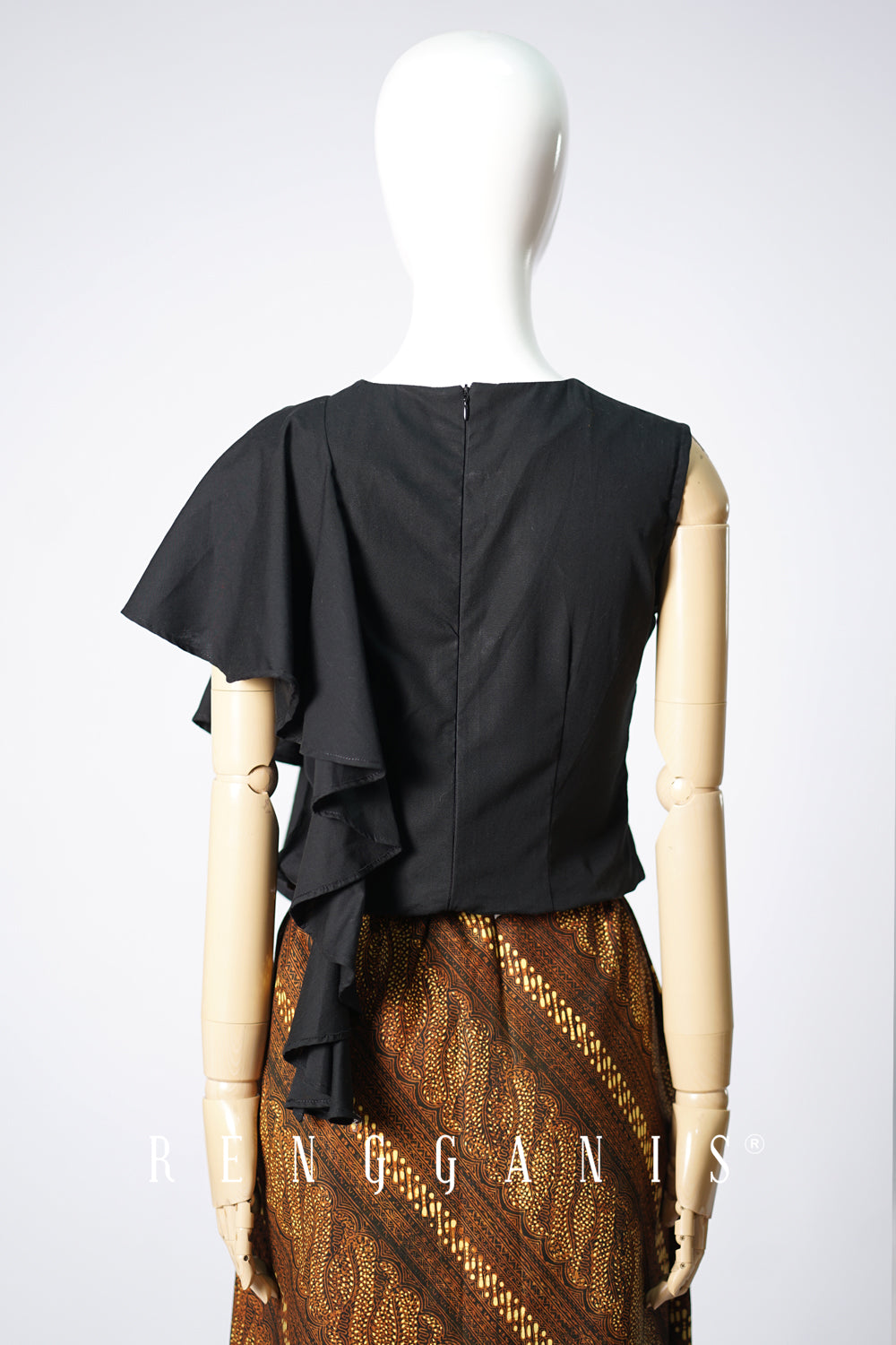 Ombak Top in Black