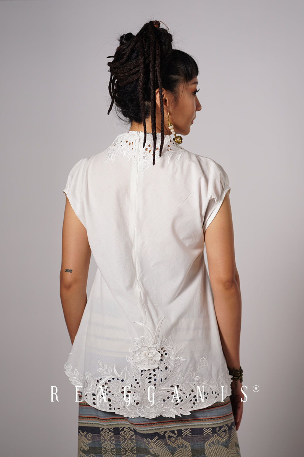 Gendis Top in Broken White