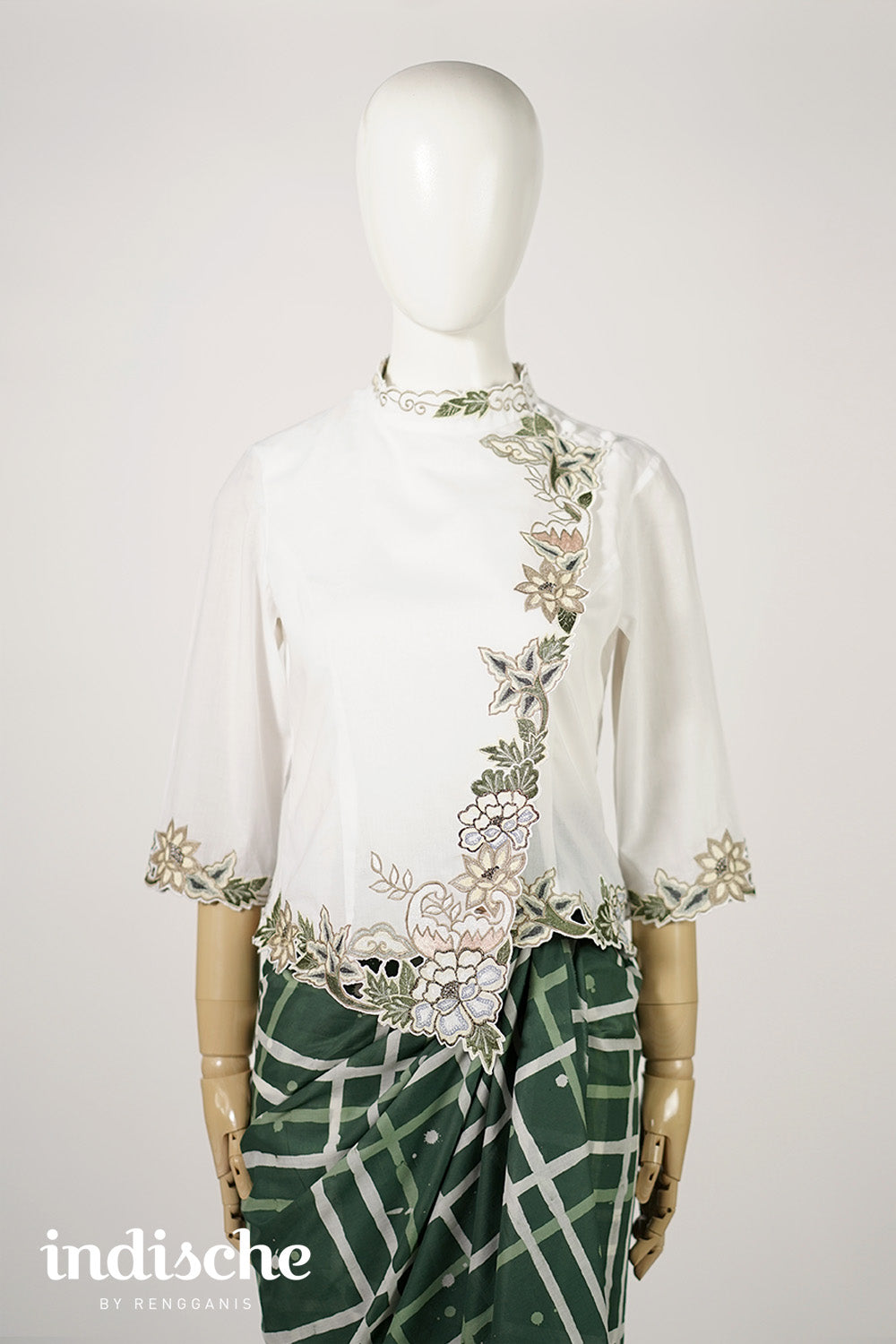 3/4 Sleeved Kebaya Beskap Peonies in White