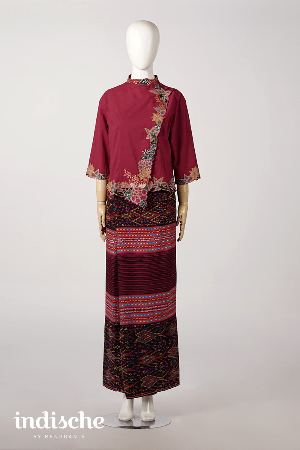 3/4 Sleeved Kebaya Beskap Peonies in Maroon