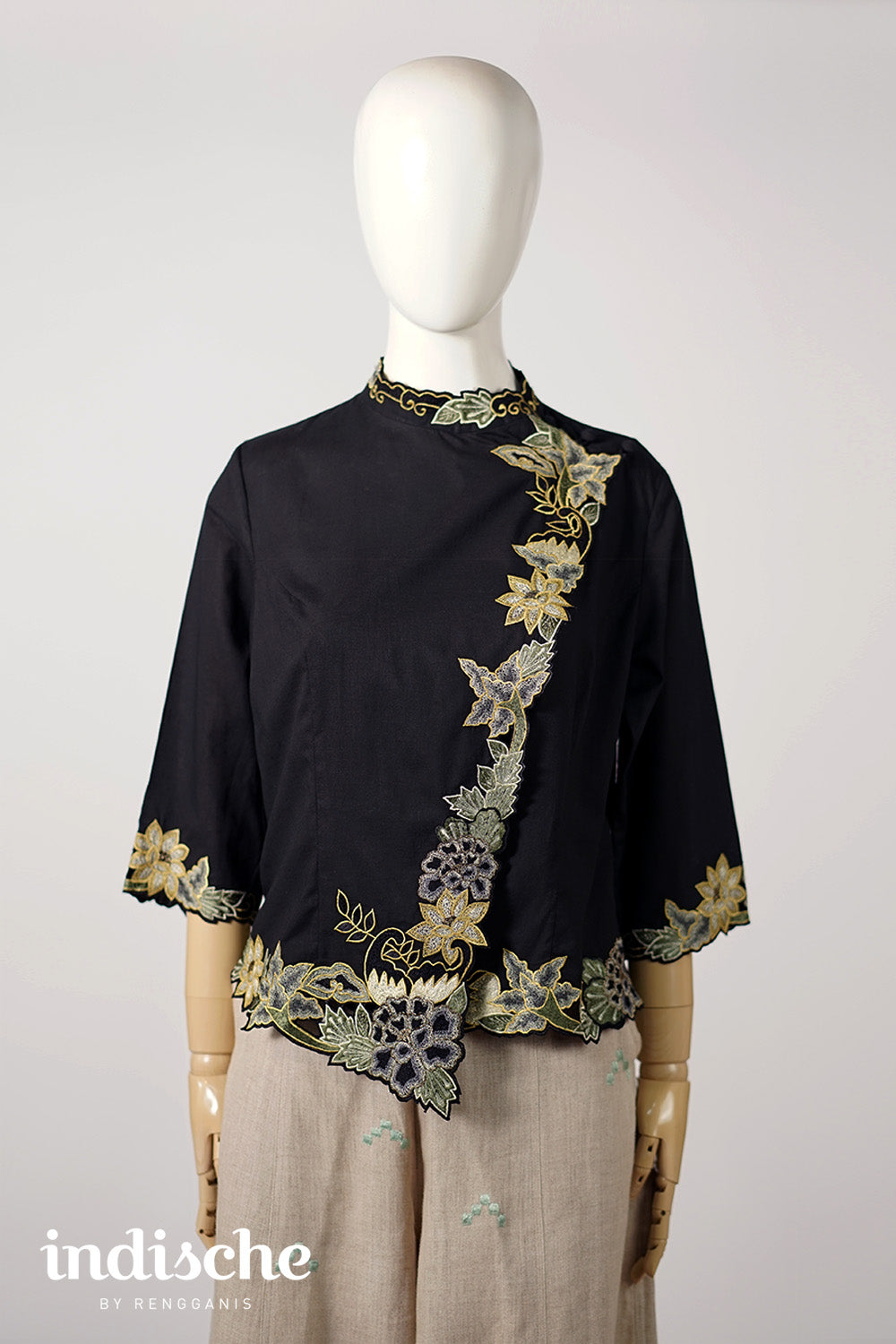 3/4 Sleeved Kebaya Beskap Peonies in Black