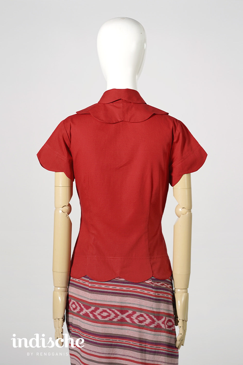 Scallop Short Sleeved Kebaya in Red