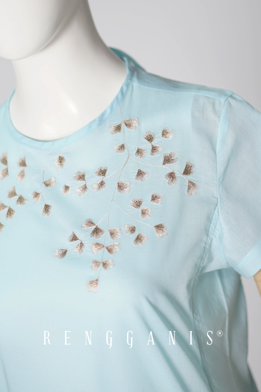 Sledri Top in Baby Blue