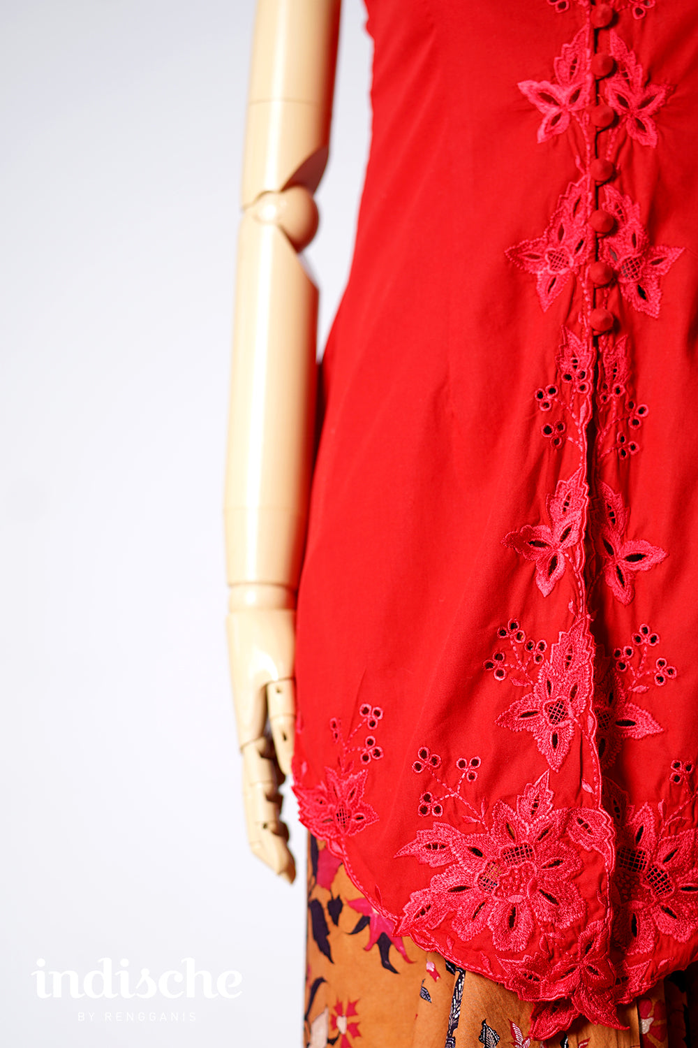 Set of Cheongsam Outer and Inner Kamisol Kebaya in Red