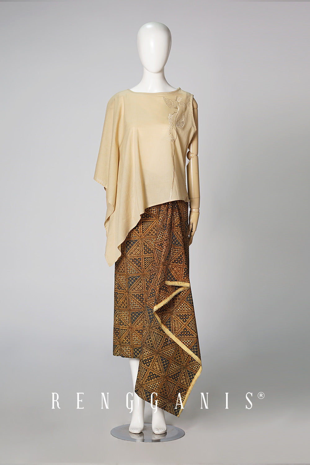 Lada Asymmetrical Top in Oat Brown