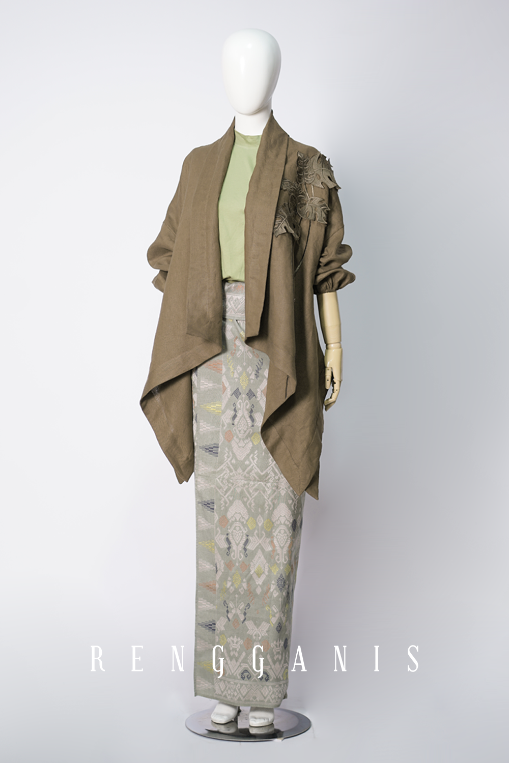 Monstera Puffed Outer in Linen