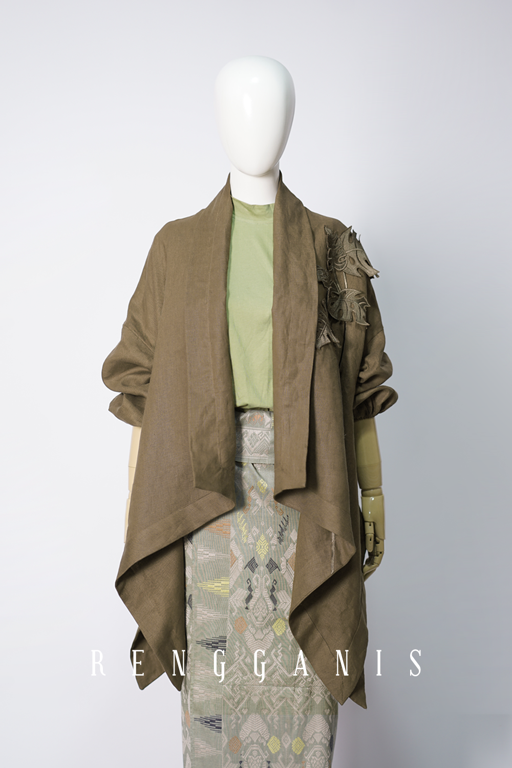 Monstera Puffed Outer in Linen