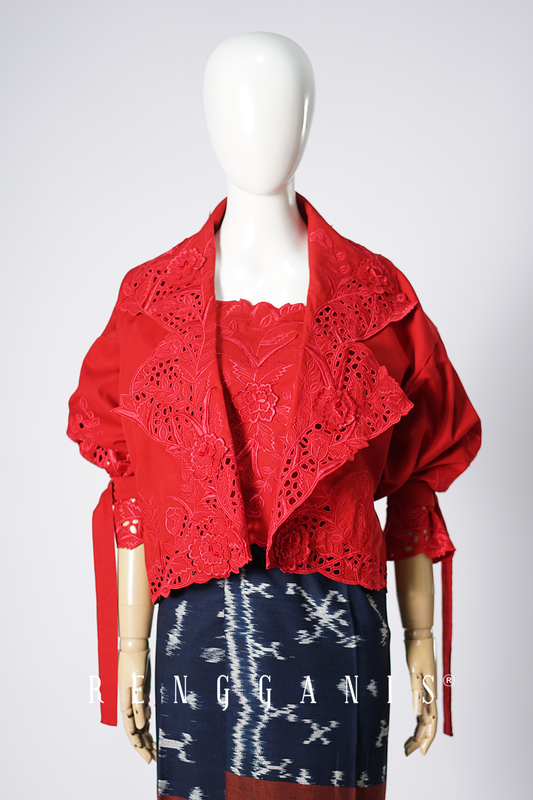 Gendis Cropped Jacket in Red