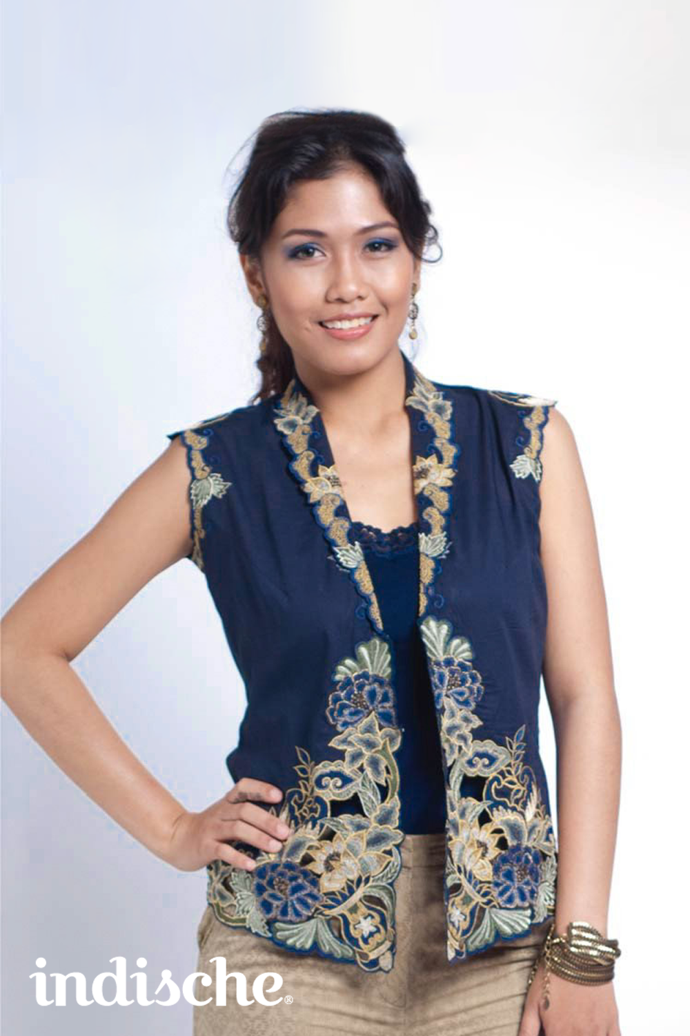 Blue Peonies Sleeveless Kebaya