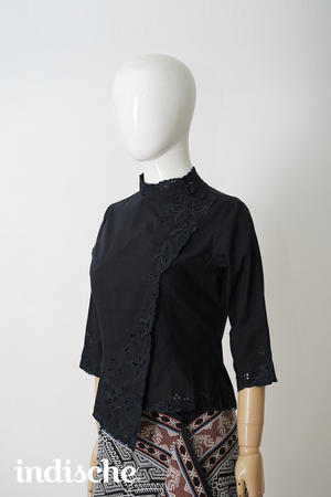 3/4 Sleeved Kebaya Beskap in Black
