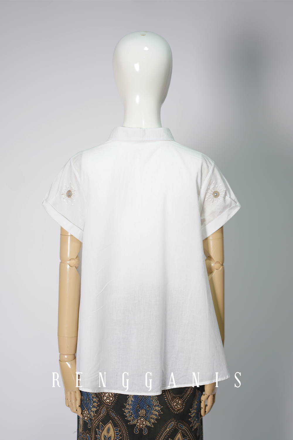 Arkais Top in White