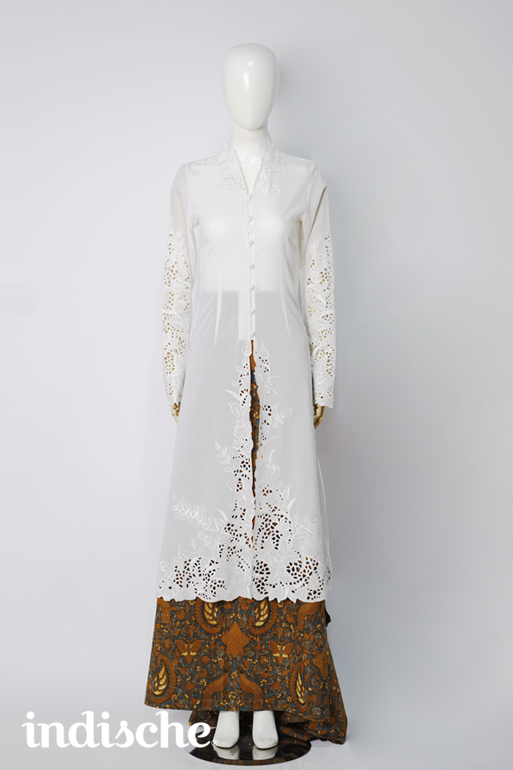 Gendis Long Kebaya