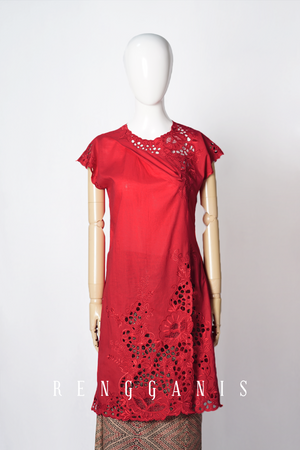 Kahiyang Tunic in Red