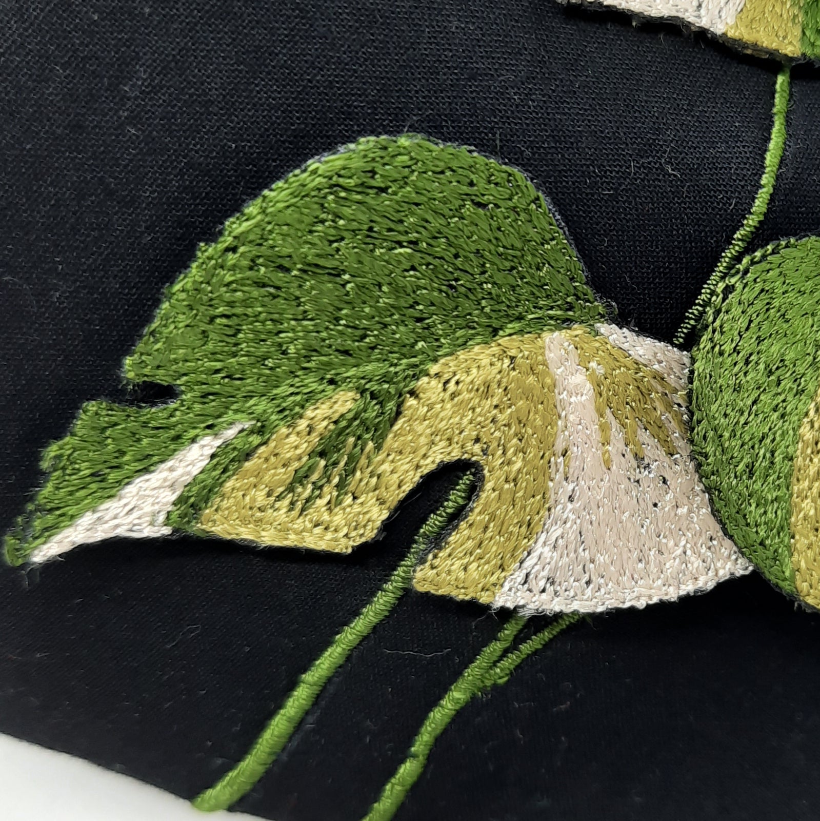 Black Variegata 3D Facemask