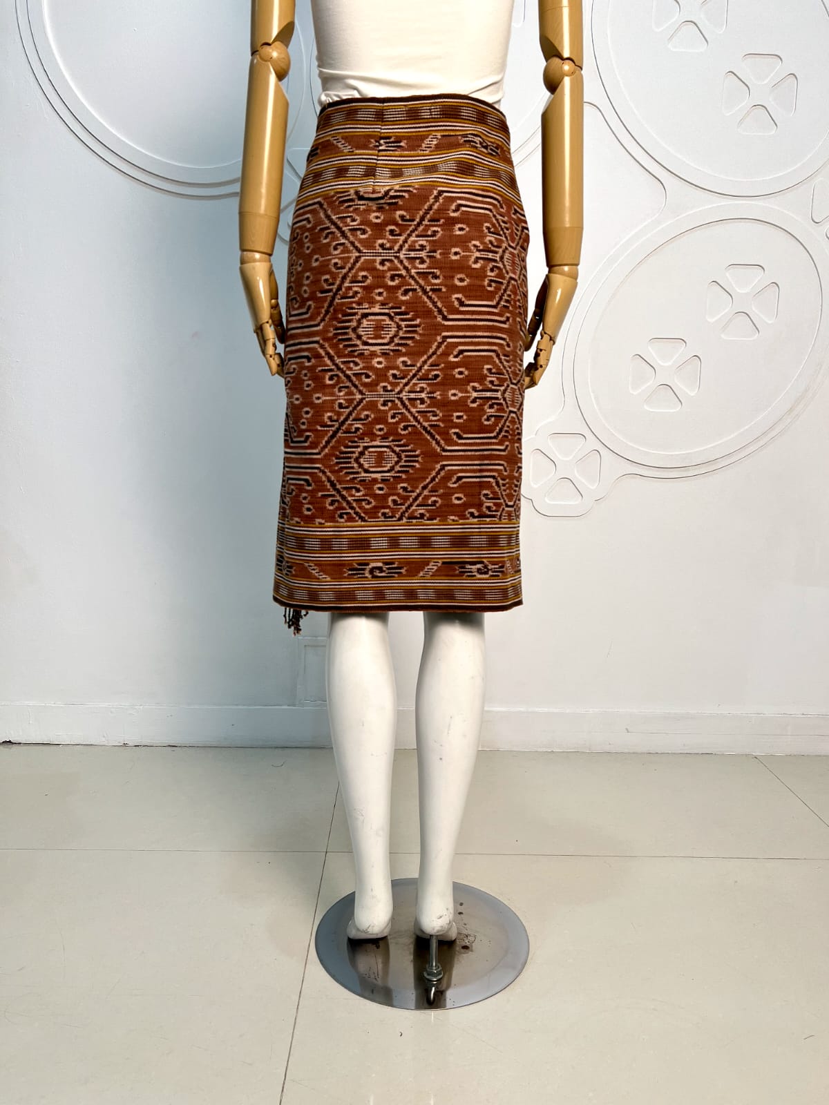 Uncut Dayak Short Pleated Skirt