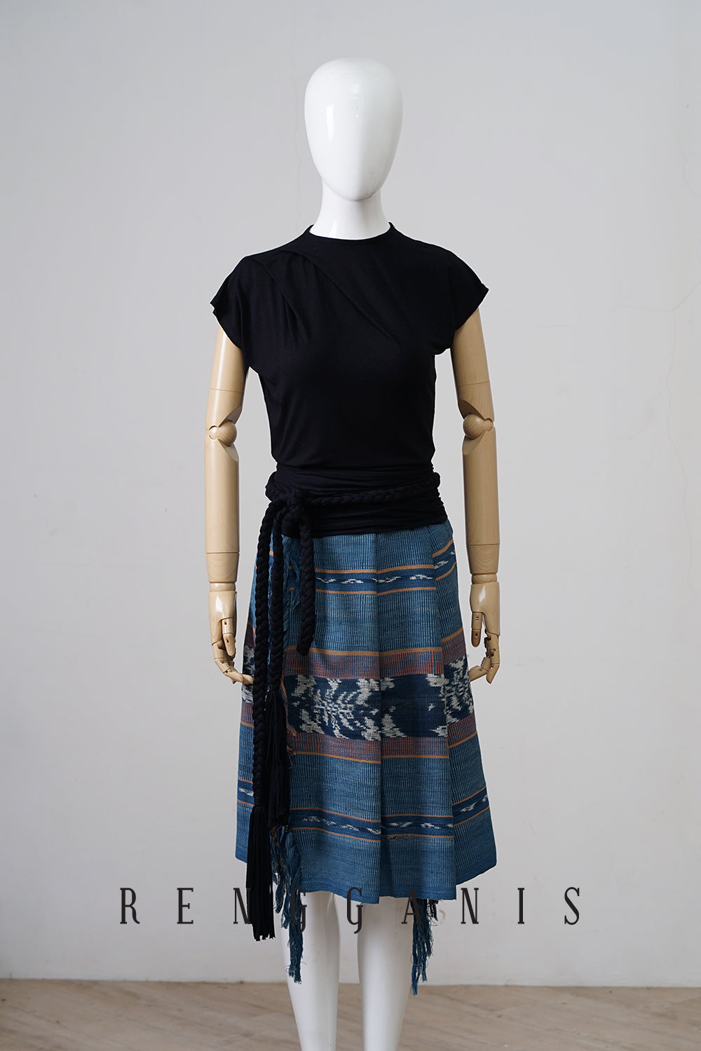 Uncut Tenun Sikka Short Pleated Skirt