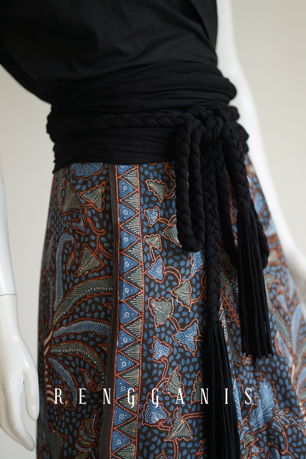 Uncut Batik Short Pleated Skirt