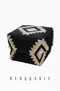 Besek Manik Black Large Square