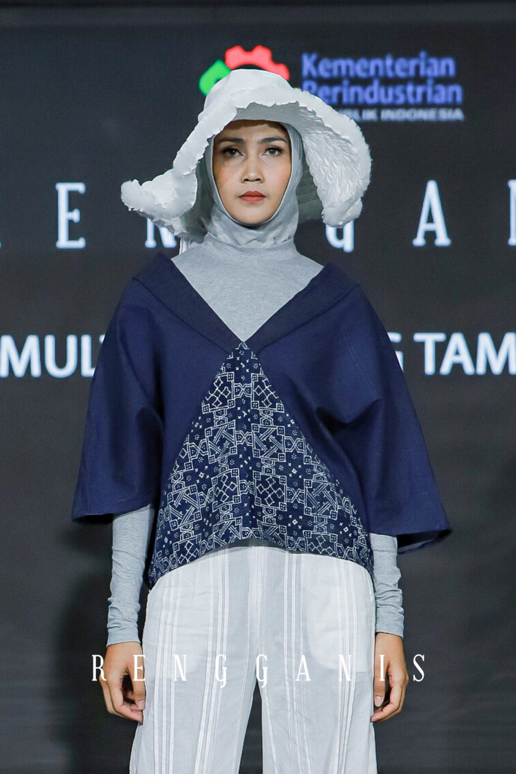 Piramida Top in Blue
