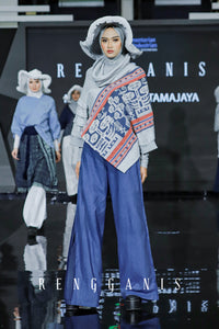 Pahikung Sweater with Cowlneck