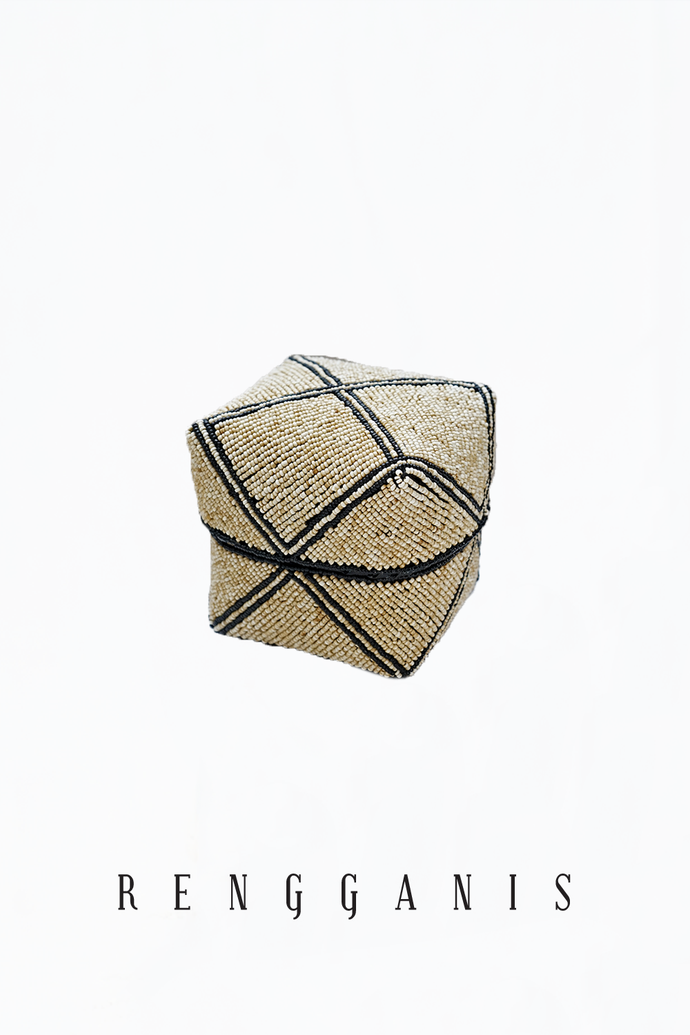 Besek Manik Creme Small Square