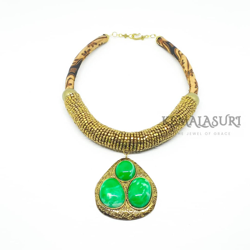 Green Ulir Stones Necklace