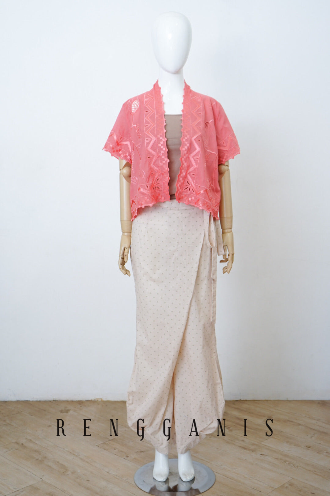 Salmon Lada Bolero in Short Sleeves