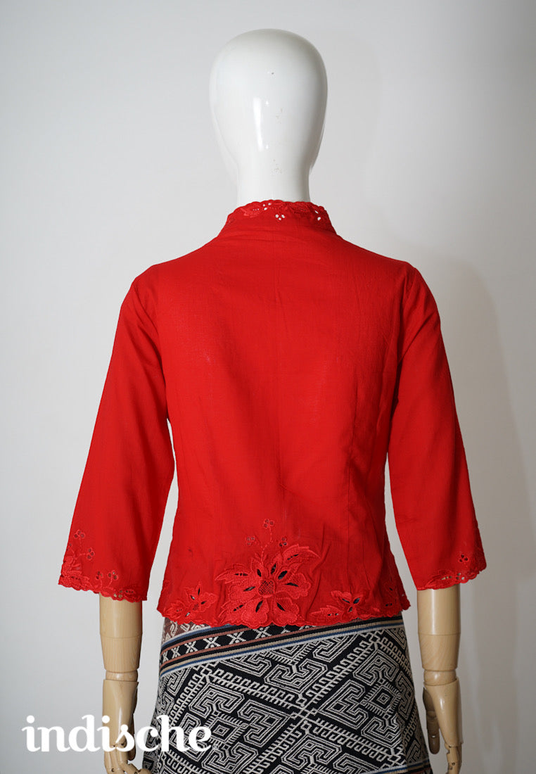 3/4 Sleeved Kebaya Beskap in Red