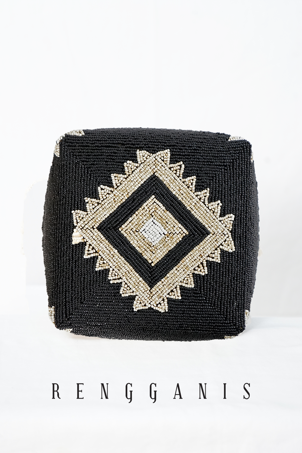 Besek Manik Black Large Square