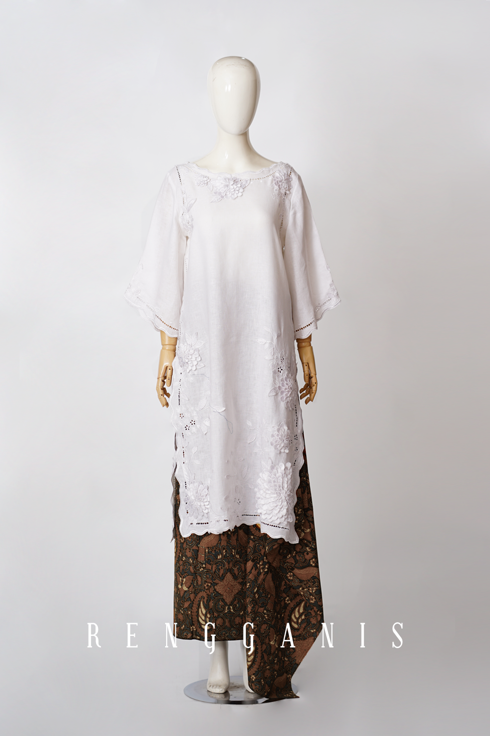 Dahlia Sabrina in Linen