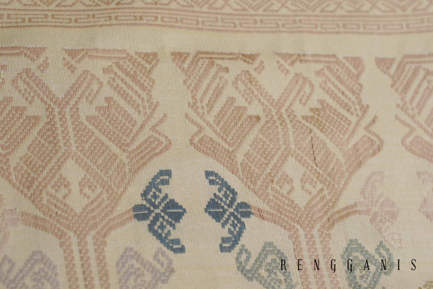 Songket Lombok Pewarna Alam