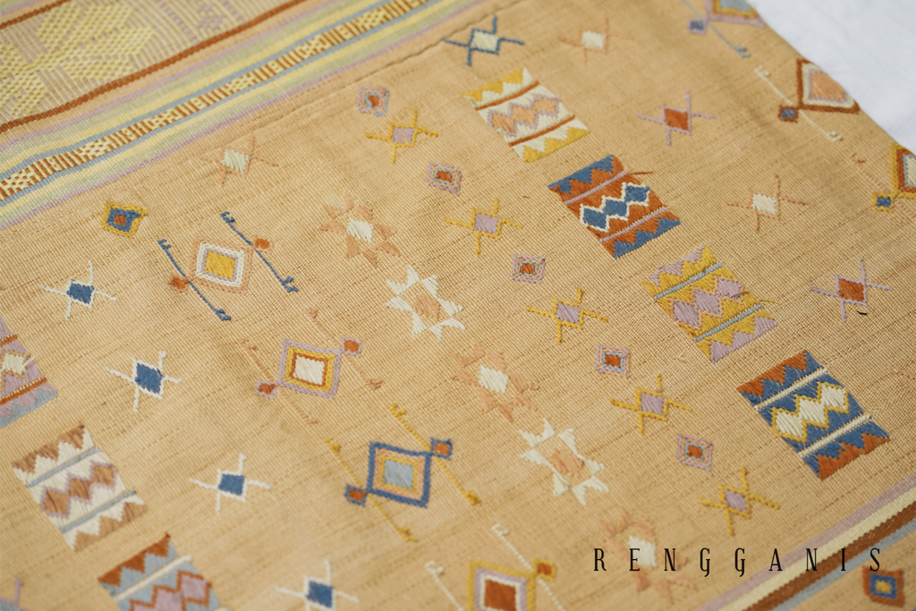 Naturally Dyed Handwoven Sarong Tenun Tais Talik