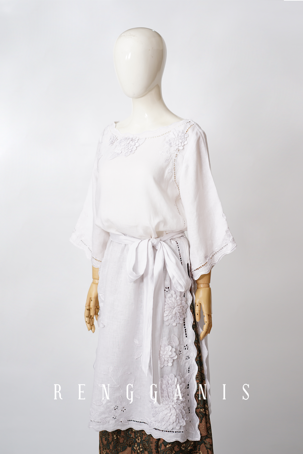 Dahlia Sabrina in Linen