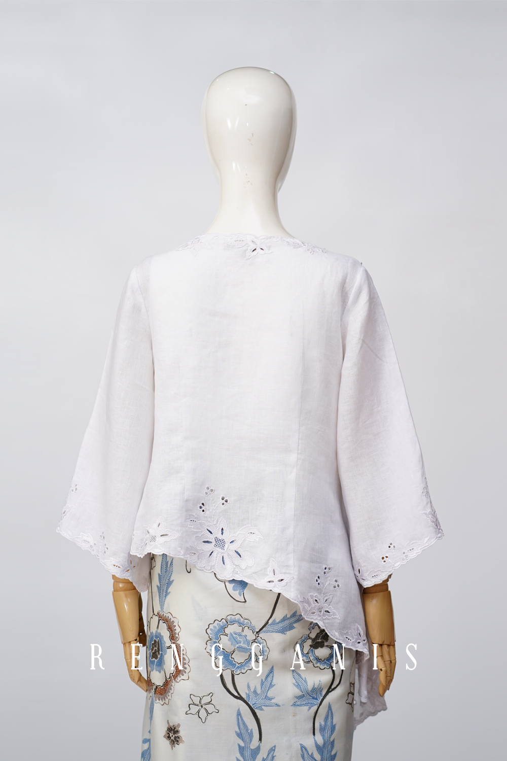 Amarilis in Linen