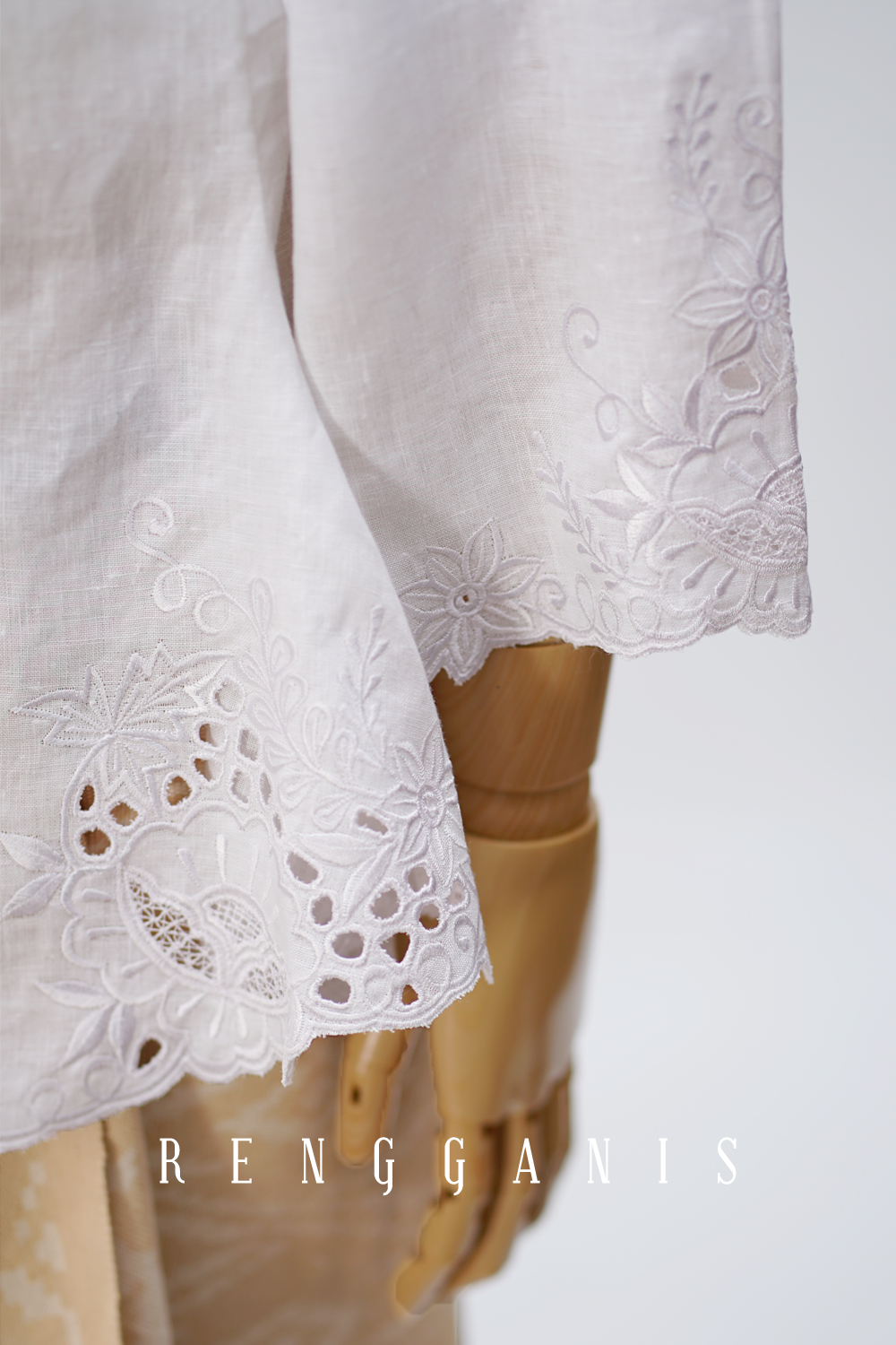 Gita in Linen