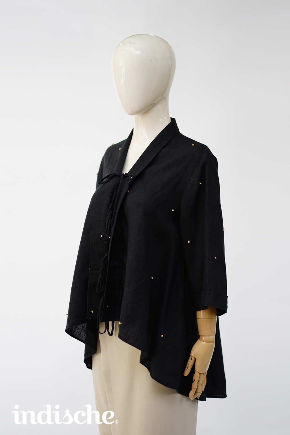 Kebaya Simpul in Black