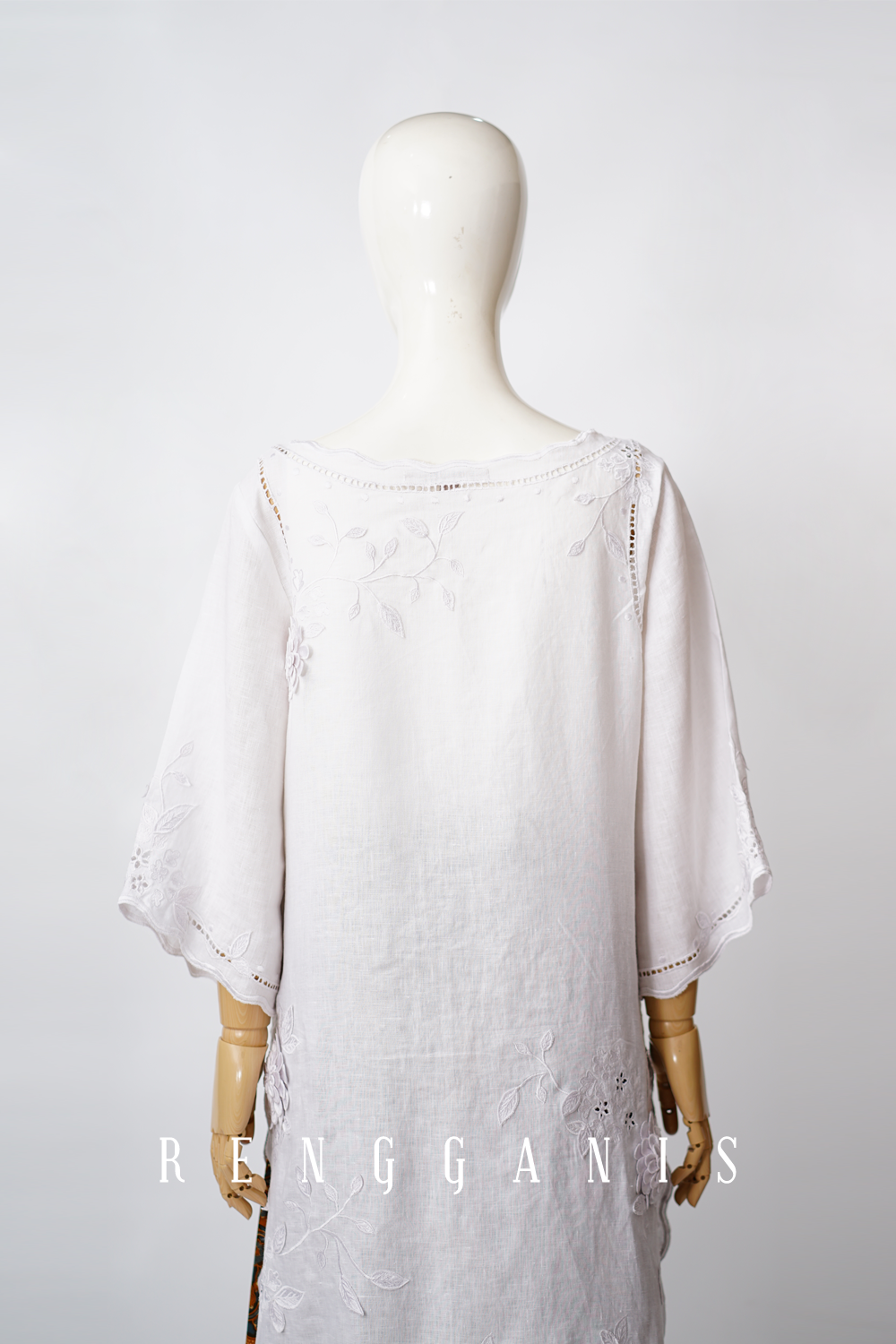 Dahlia Sabrina in Linen