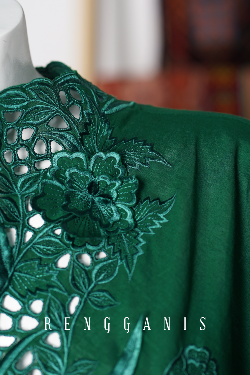 Gendis Top in Forest Green